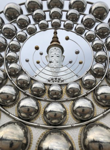 パーソンゲーオ寺院の仏像