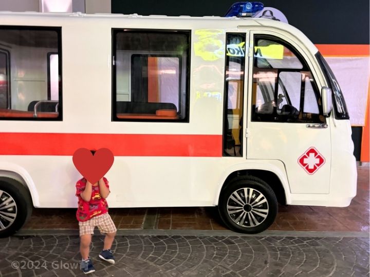 キッザニアシンガポールの救急車と