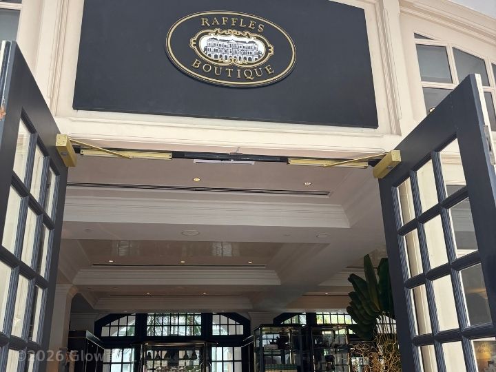 ラッフルズブティックの入り口