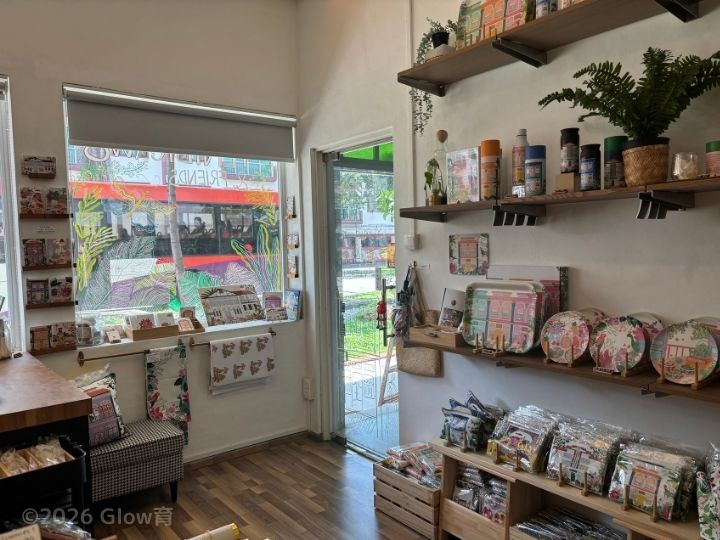 イェニドローズ & フレンズ店内